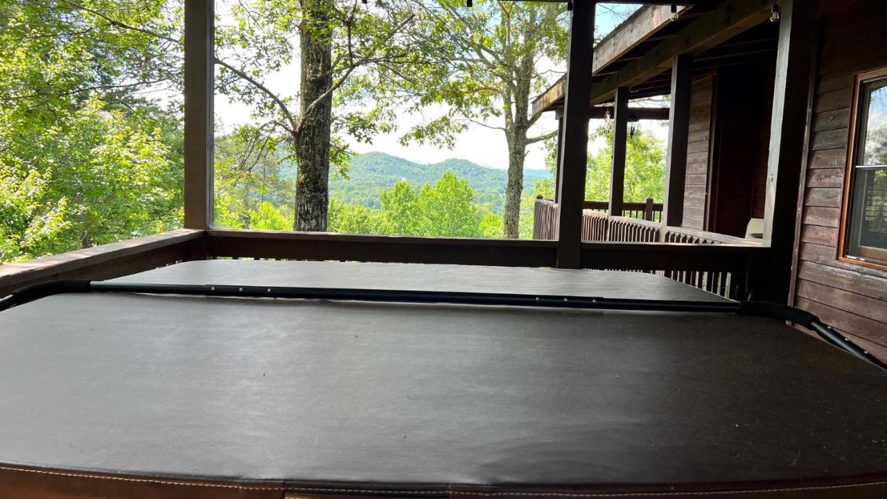 Mistletoe Cabin- Private Cabin W Views, Hottub, Pet Friendly Мърфи Екстериор снимка