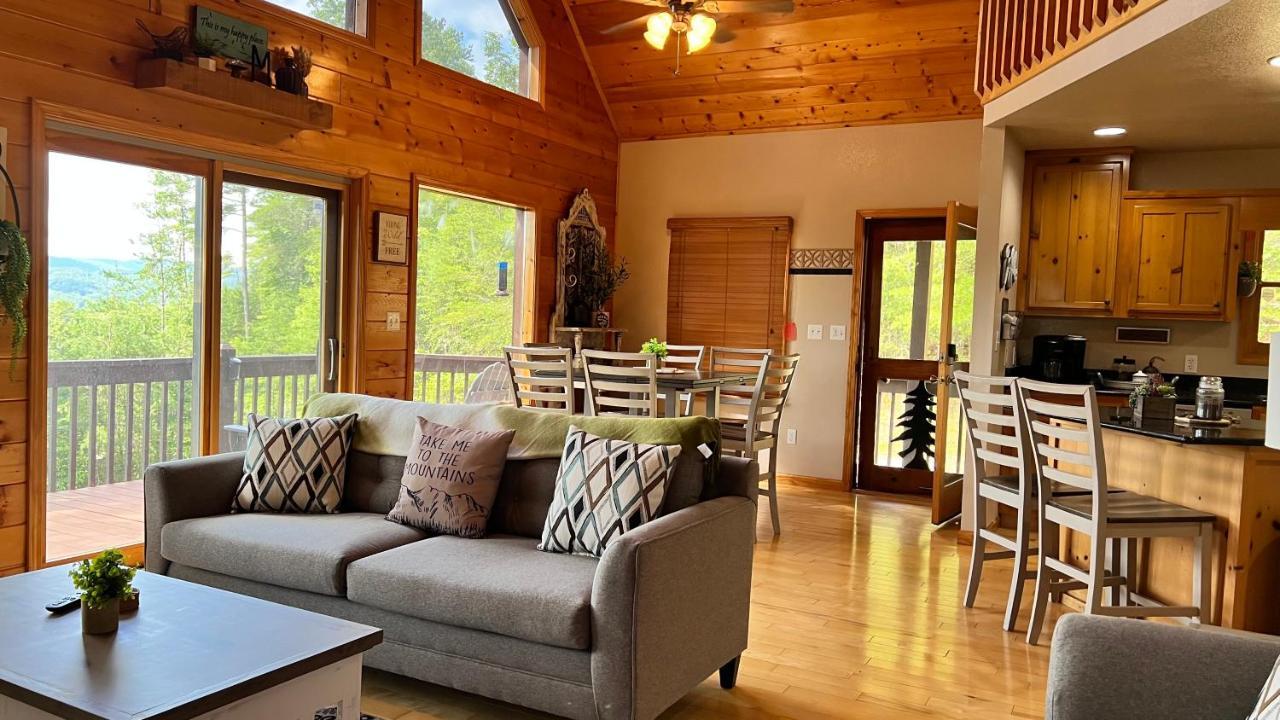 Mistletoe Cabin- Private Cabin W Views, Hottub, Pet Friendly Мърфи Екстериор снимка