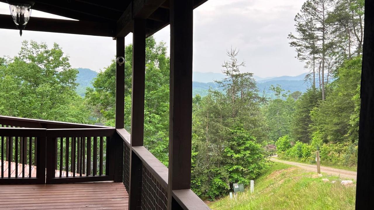 Mistletoe Cabin- Private Cabin W Views, Hottub, Pet Friendly Мърфи Екстериор снимка